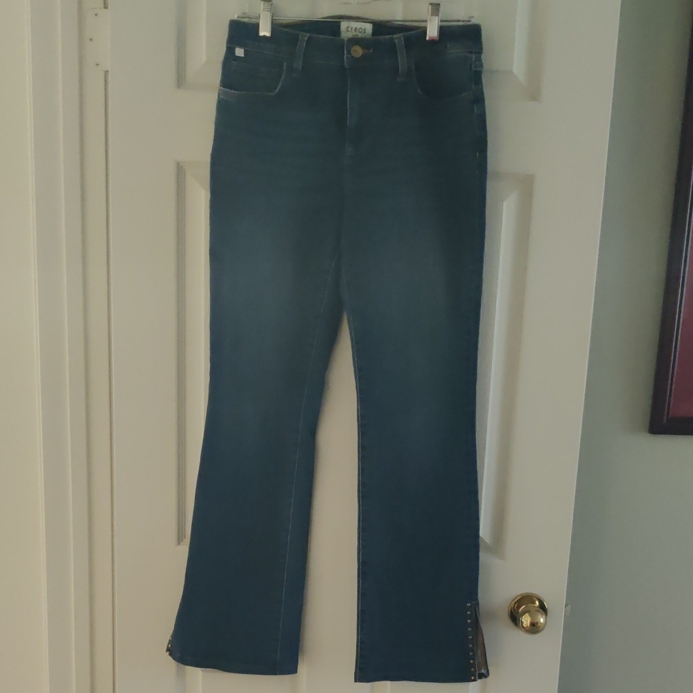 Ceros Women's Blue Jeans With Studs Western